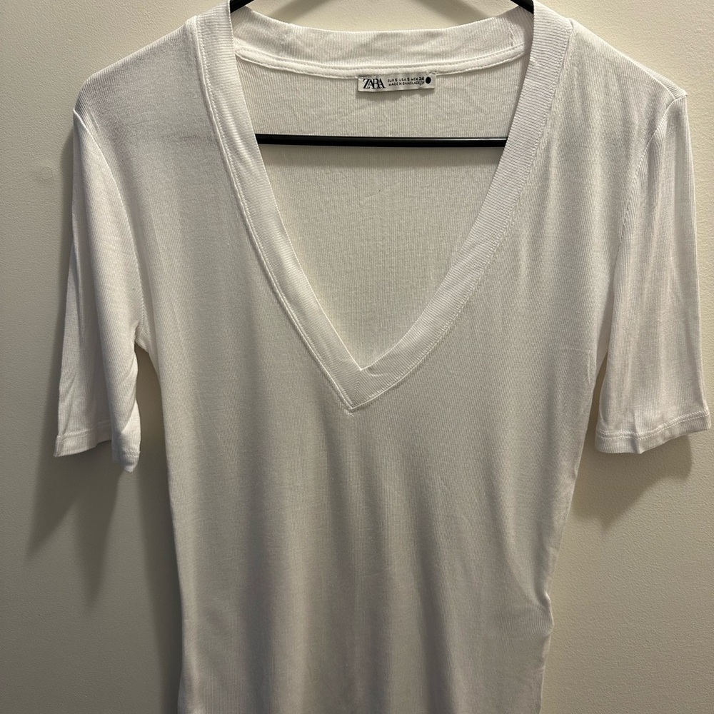 Zara Classic White V-Neck Tee